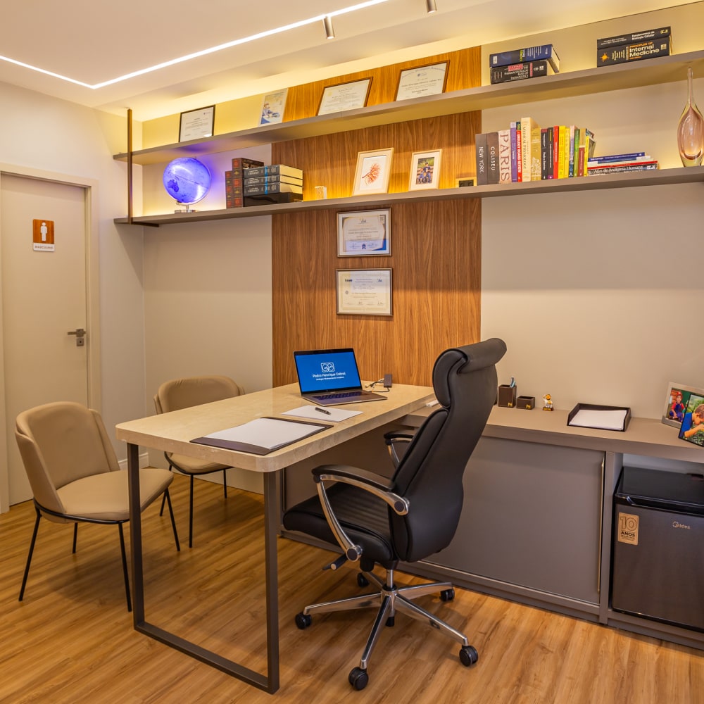 Interior do consultório Uroconsult